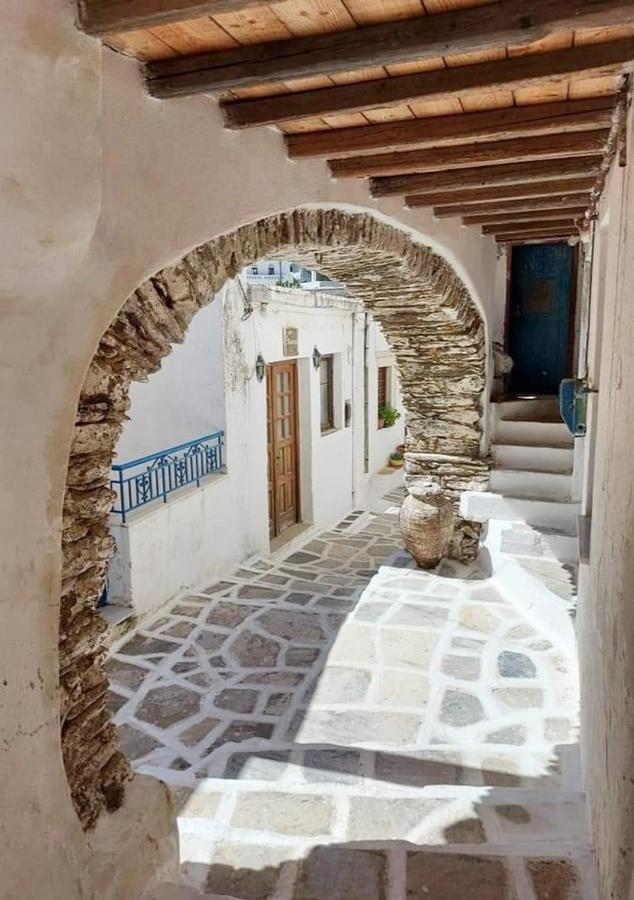Traditional Family House, Ground Floor With Yard Koronos Exterior foto