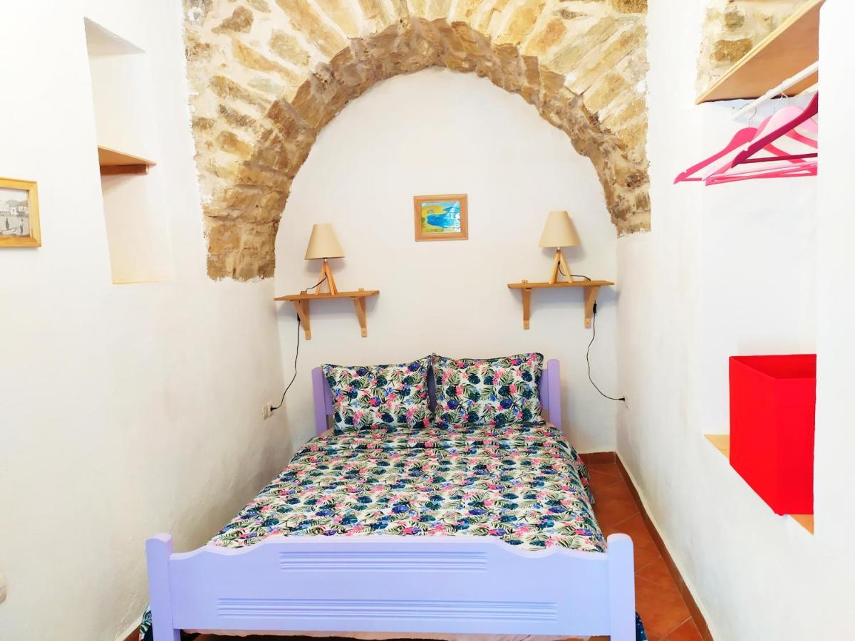 Traditional Family House, Ground Floor With Yard Koronos Exterior foto
